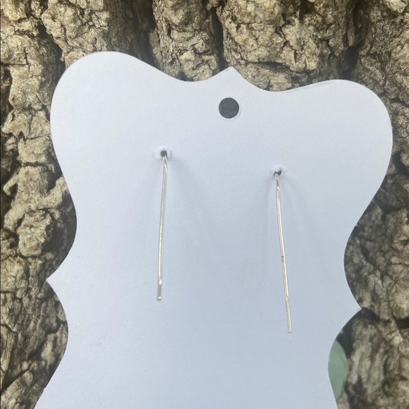 Green Chalcedony Drop Earrings - Picture 3 of 5